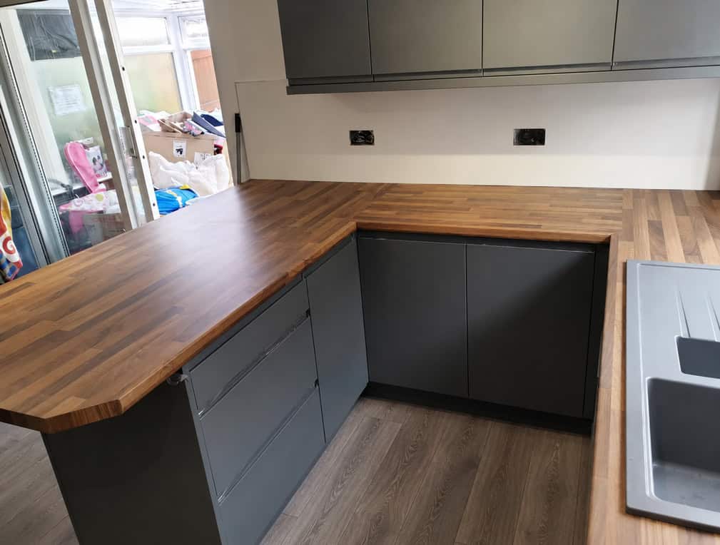 Fitted kitchen, bedroom and media wall project