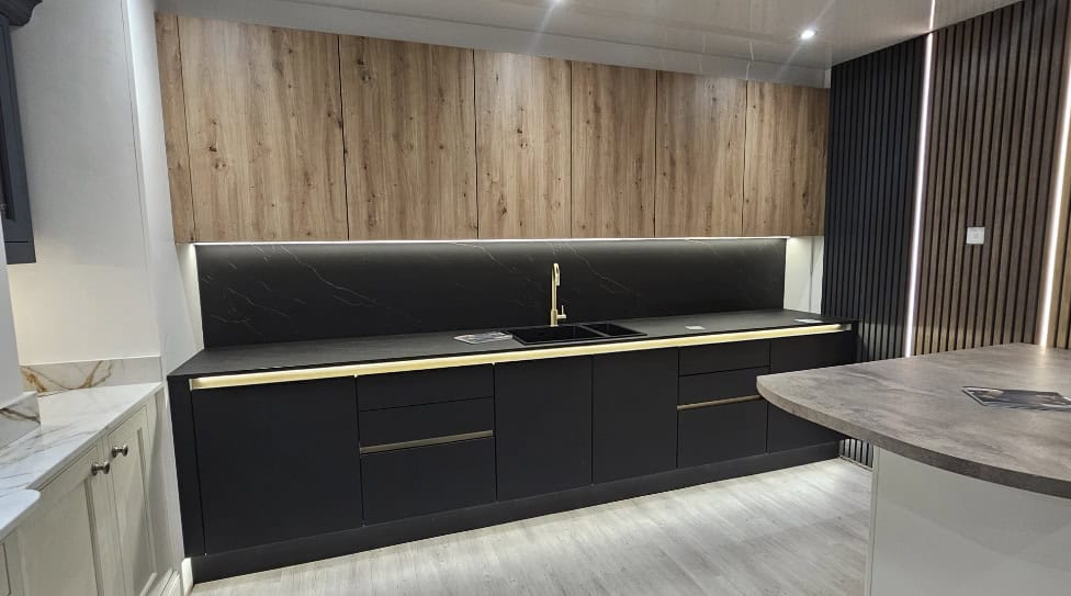Fitted kitchen, bedroom and media wall project